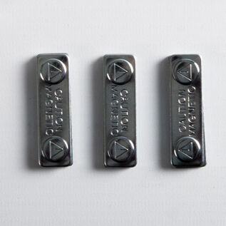 Magnetic Pin Fastenings